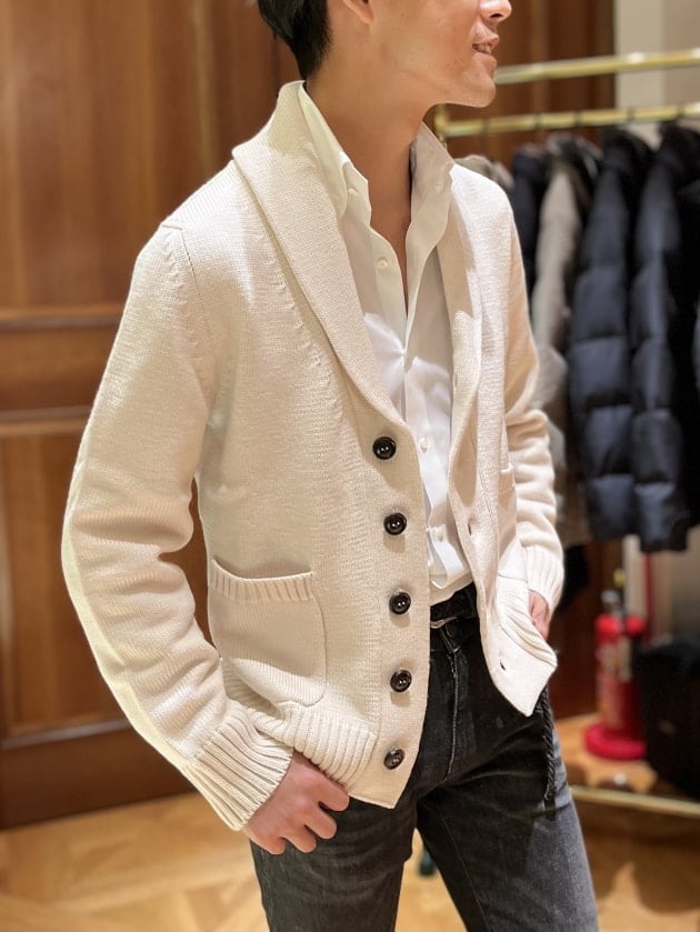 今季激推しのショールカラーカーディガン。〈DRUMOHR〉｜ビームス