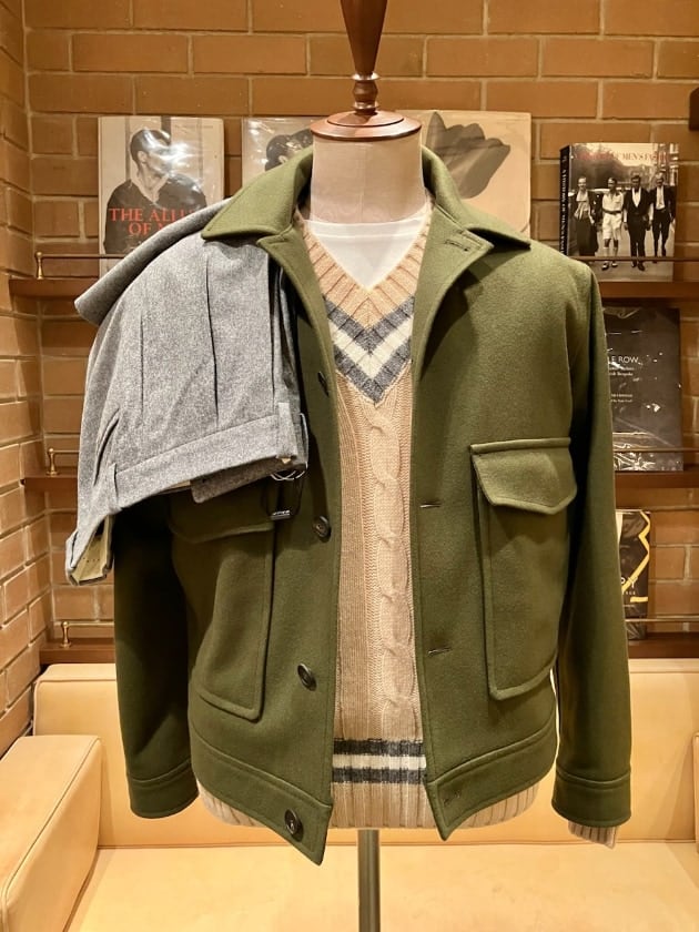 TAGLIATORE 〉ディレクターもお気に入りのショートブルゾンを