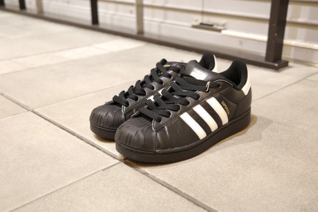 本日発売！SUPERSTAR II WHITE& BLACK 【別注 adidas 】｜ビームス