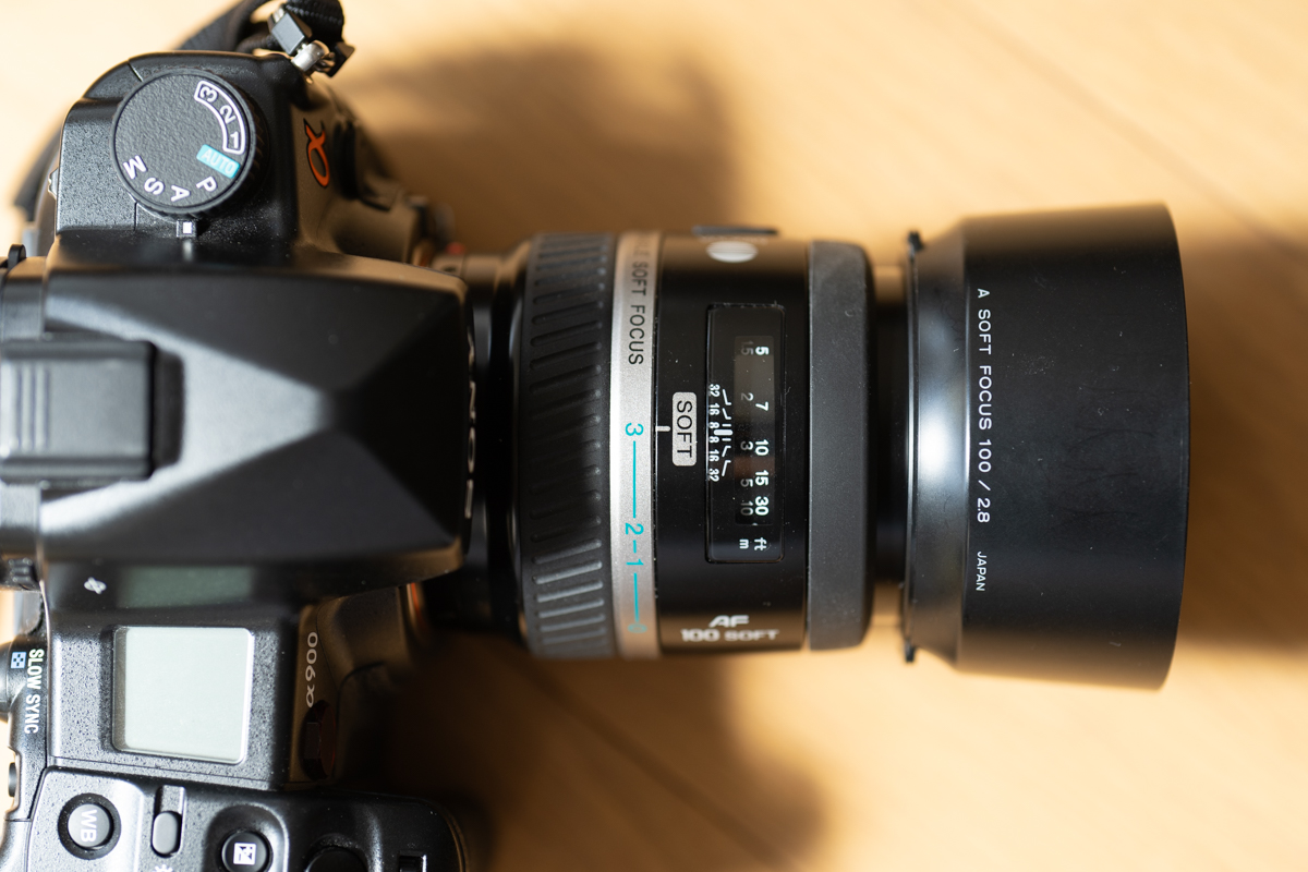 MINOLTA AF SOFT FOCUS 100mm F2.8でモノクローム - アルファ・プラス