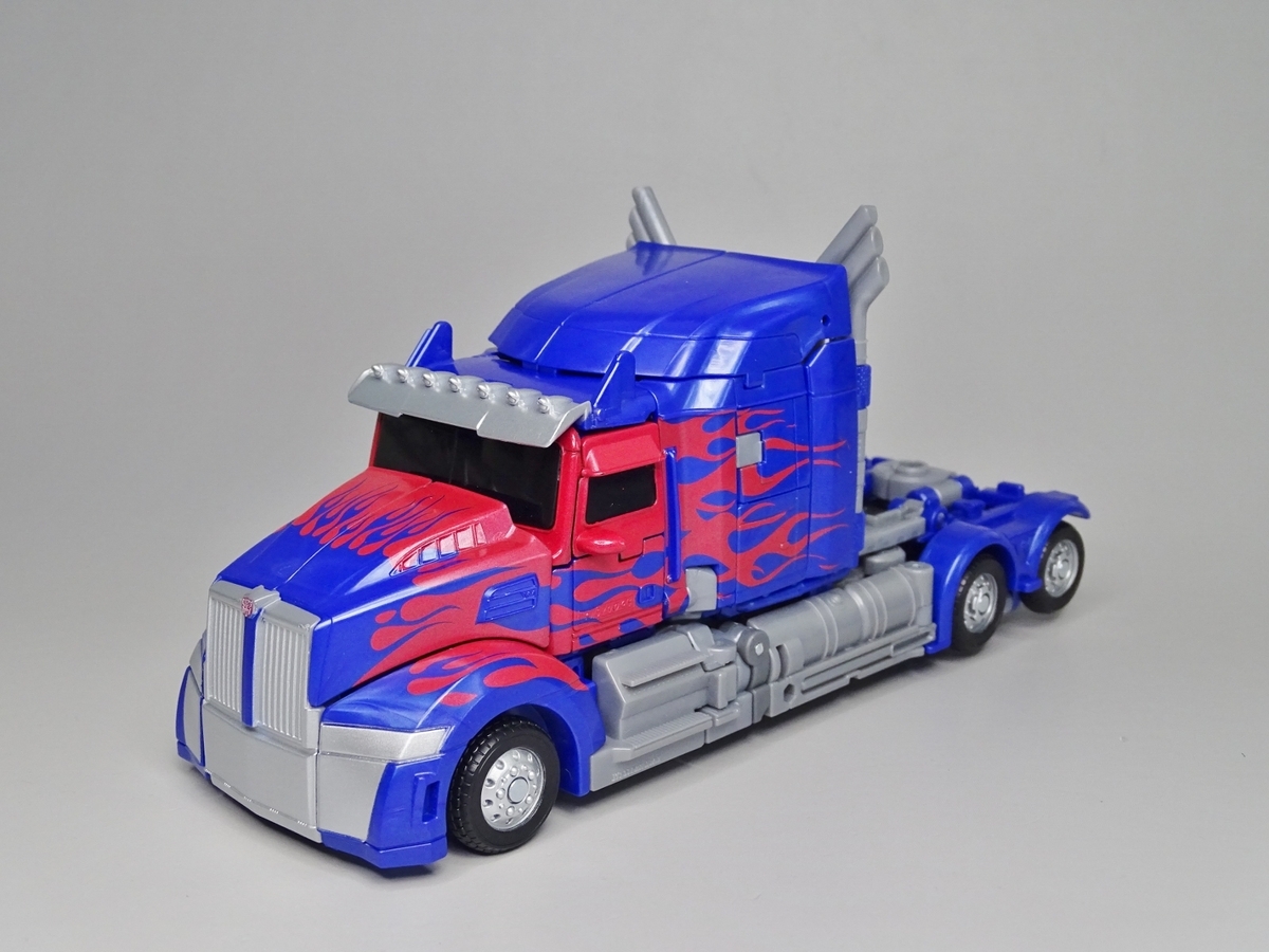 トランスフォーマースタジオシリーズ TS-03 オプティマスプライム