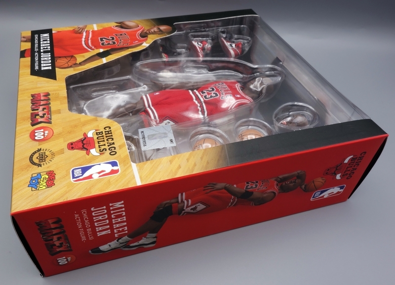 MAFEX Michael Jordan Chicago Bulls レビュー - okurejeの日記