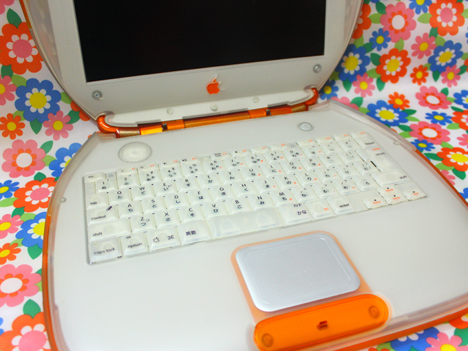 とっても可愛いiBook G3 クラムシェル [ Apple ] - miagolare