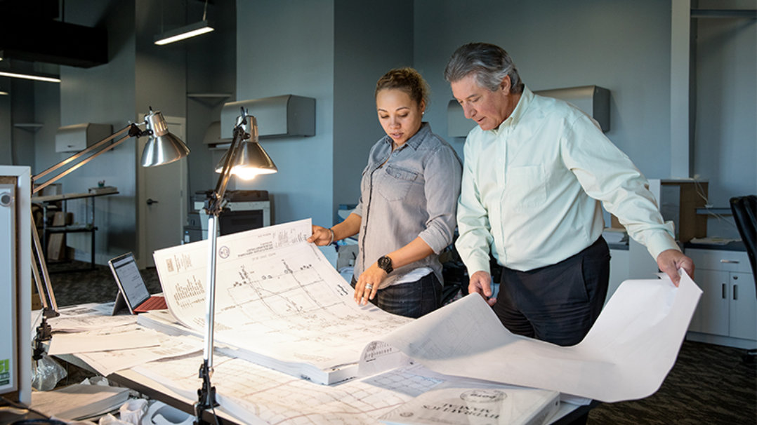 法人および教育機関向け] Quadro 搭載 Surface Book 3 が限定特価