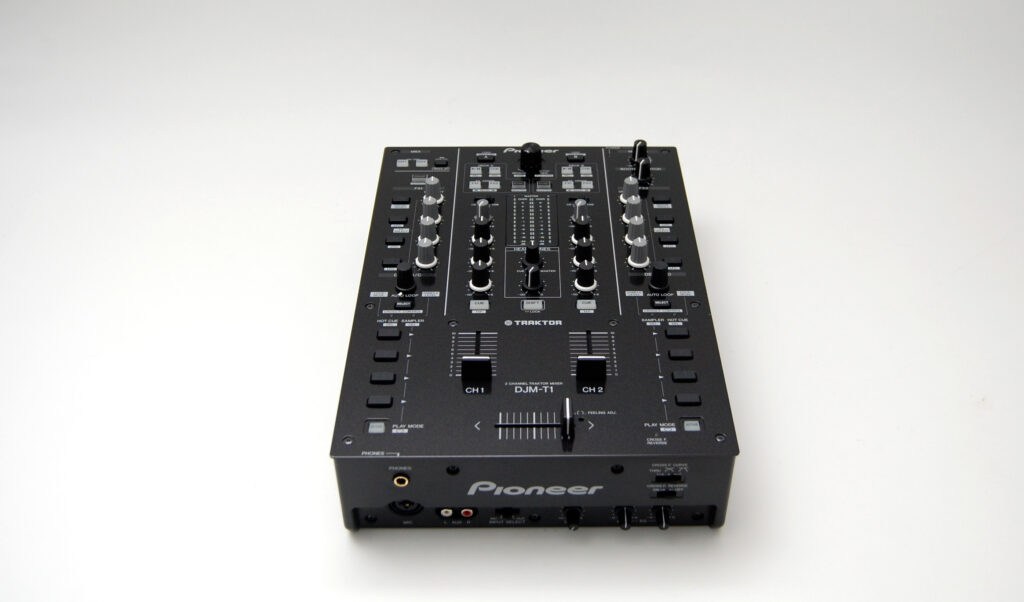 Pioneer DJM-T1 Test - Bonedo