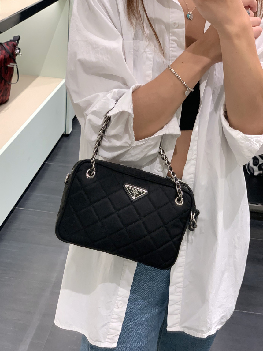 関税送料込! PRADA☆2WAY キルティング ナイロン バッグ 1BH910 (PRADA