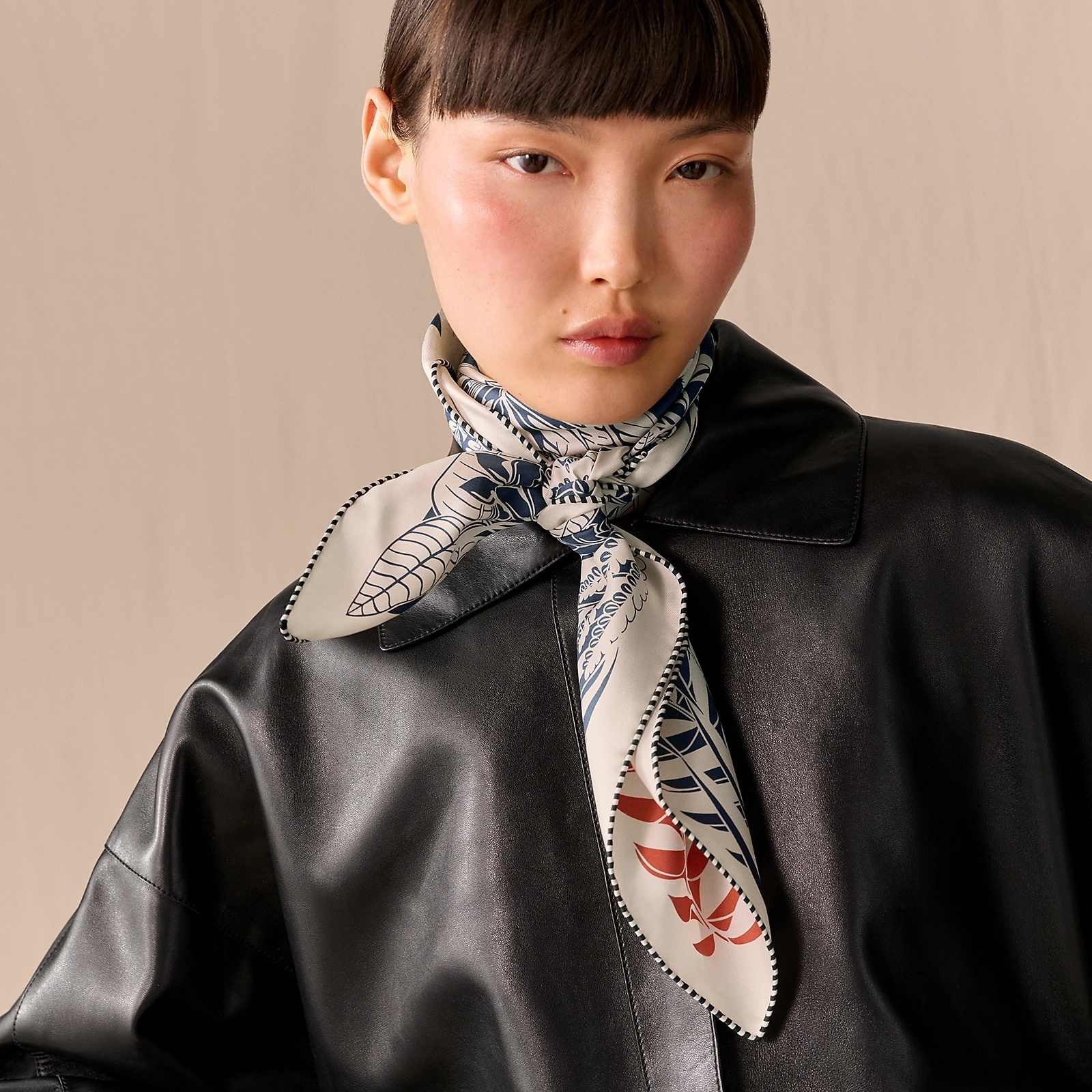 HERMES】カレ90☆両面が素敵 Flamingo Party Tattoo スカーフ (HERMES