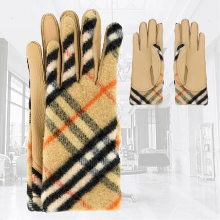 ベージュ系 Burberry(バーバリー) 手袋(レディース) - ブランド通販のBUYMA