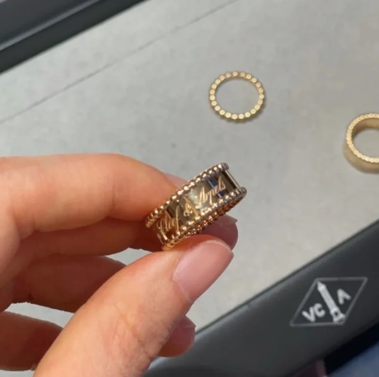 Van Cleef & Arpels】ペルレ シニアチュール リング (Van Cleef