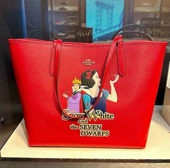 セール☆CoachxDisney白雪姫エヴィルクイーンシティトートバッグ