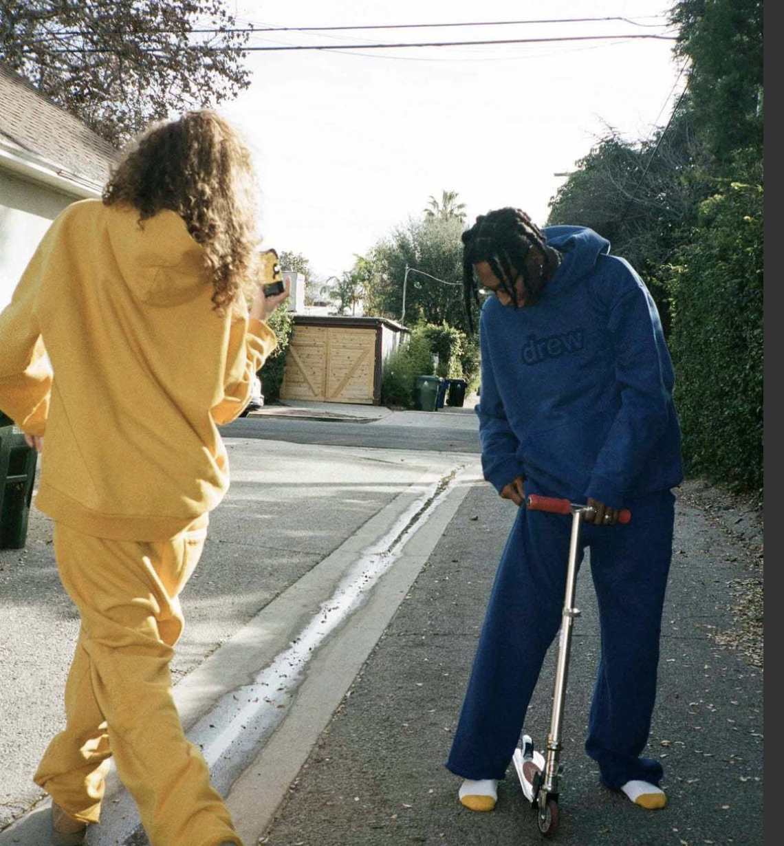 drew house】セットアップ入手困難！ skidoodle /送関込 (drew house
