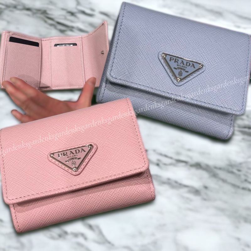 限定！すぐ届く！PRADA サフィアーノトライアングル 財布 (PRADA