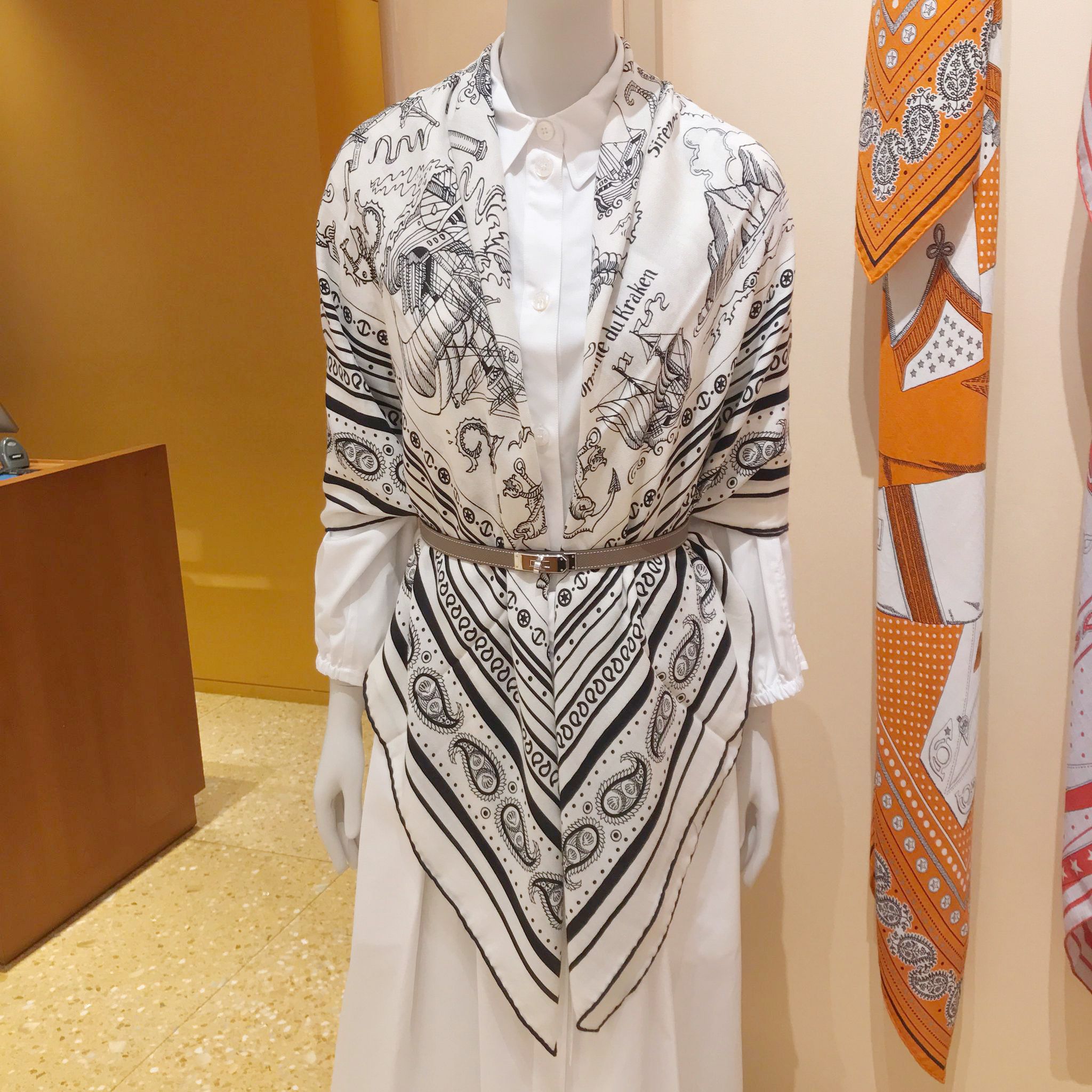 売切必至】☆HERMES☆カシシル Tatouages Marins バンダナ 140 (HERMES
