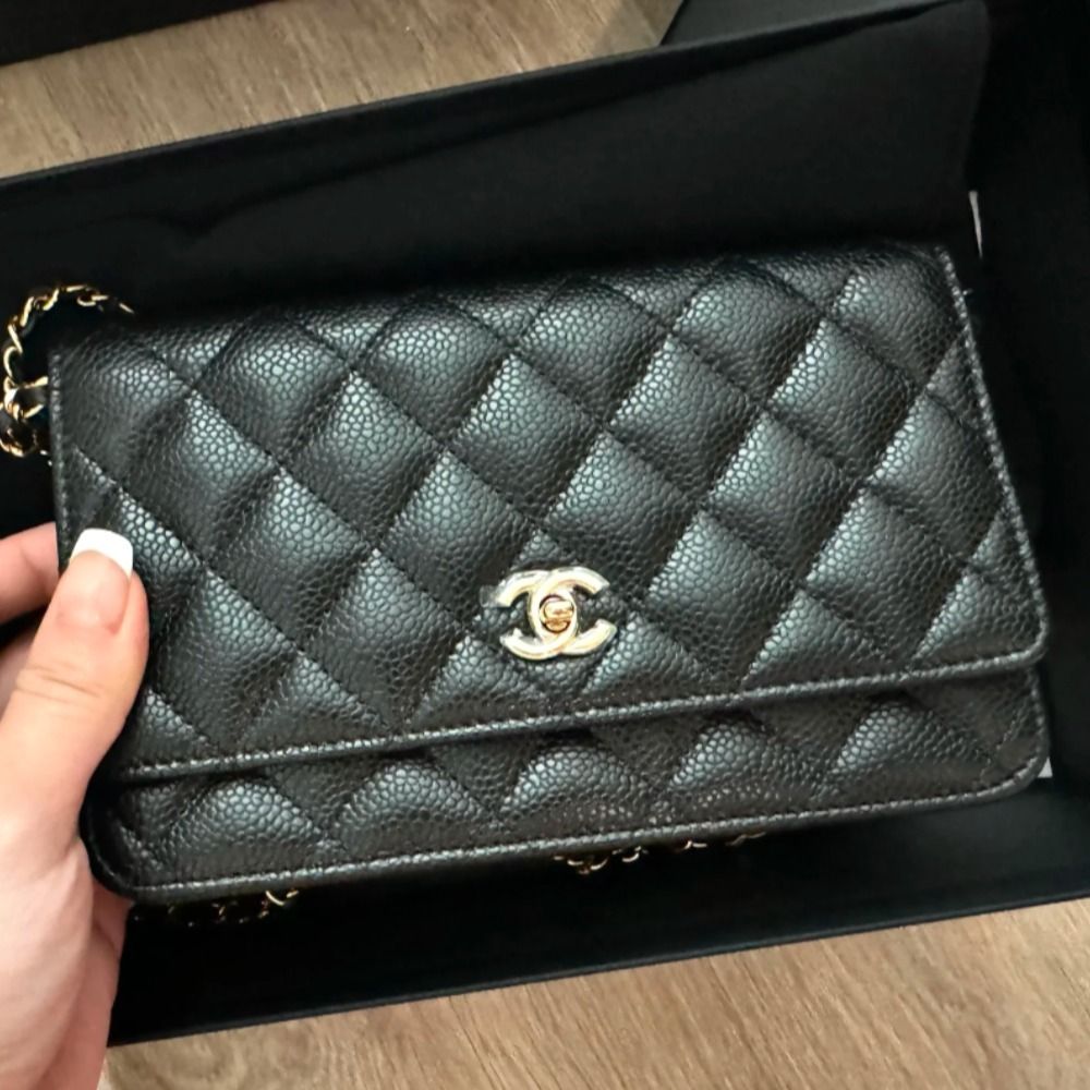 高級感が溢れる♪】シャネル チェーンウォレット ターンロック (CHANEL