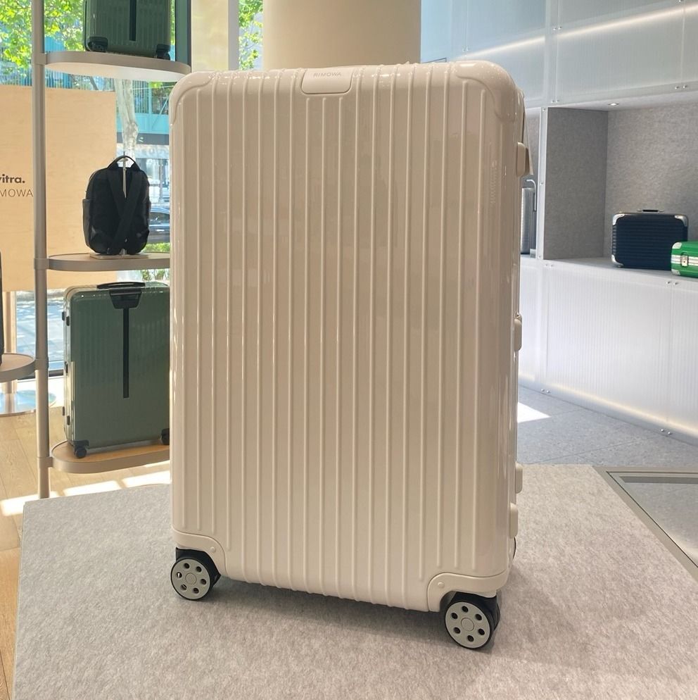 直営店☆RIMOWA☆Essential チェックイン L 日本未入荷カラー (RIMOWA