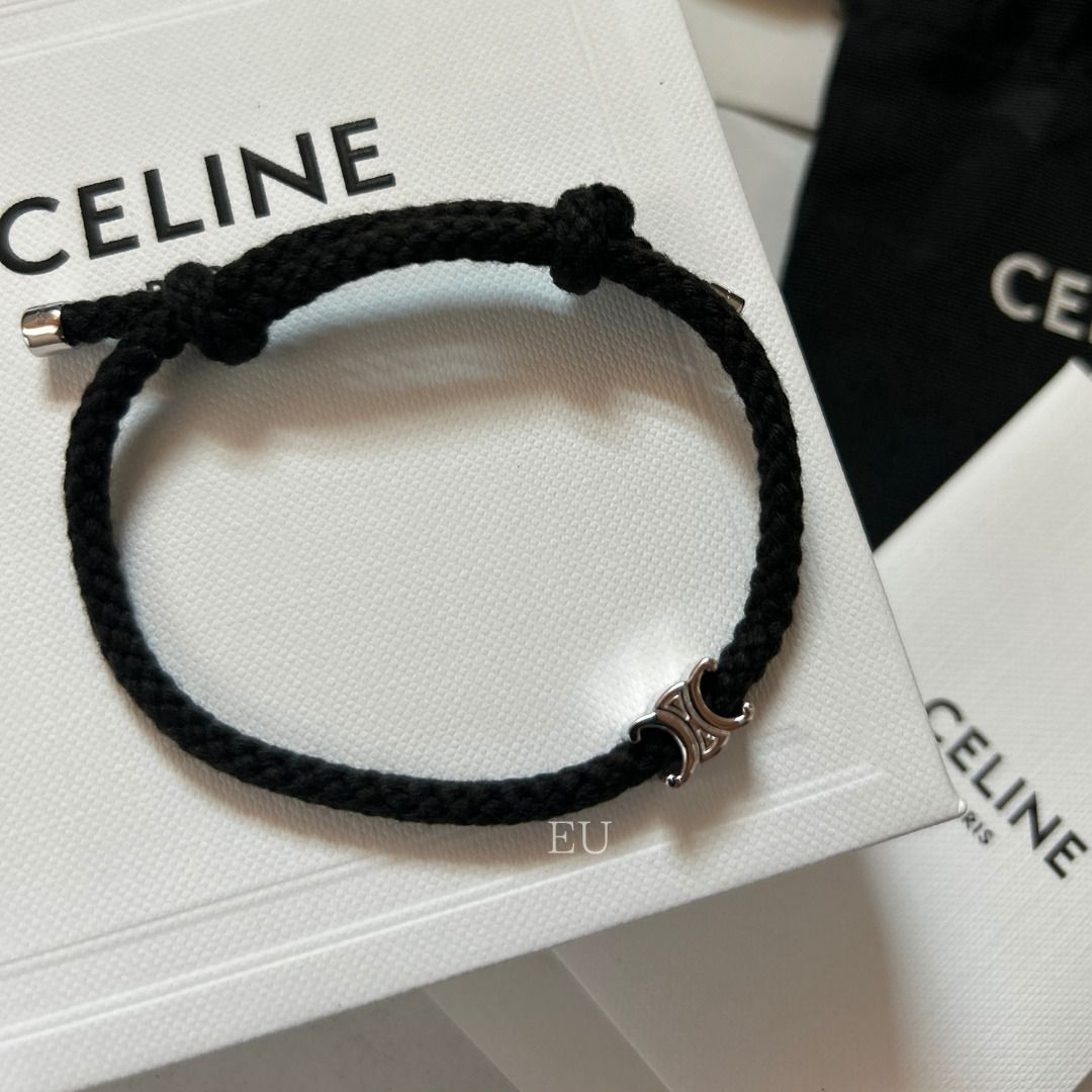日本完売【CELINE】トリオンフ ビーチブレスレット BTS Vテテ着