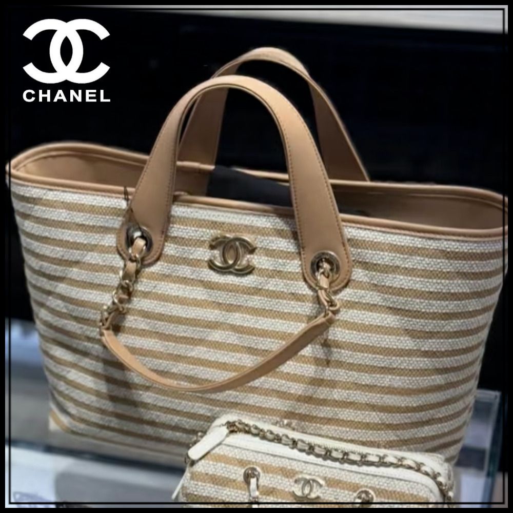 ストライプが奏でる夏の優雅さ】CHANEL トートバッグ (CHANEL/トート