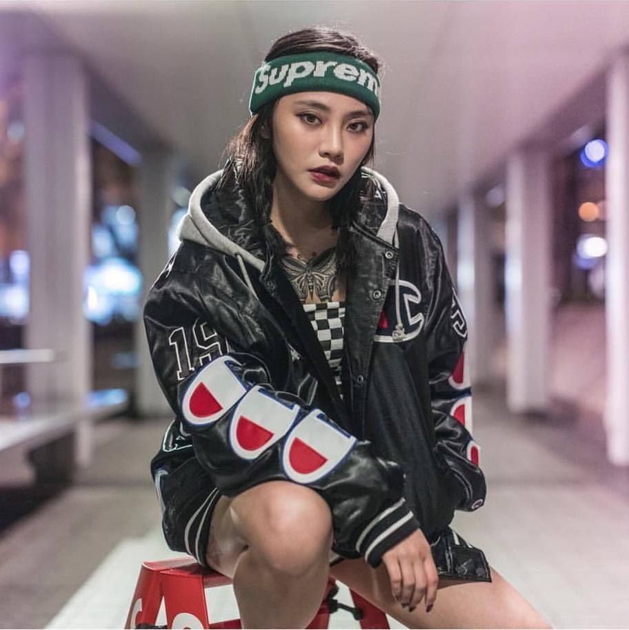 Supreme Champion Hooded Satin Varsity Jacket シュプリーム (Supreme