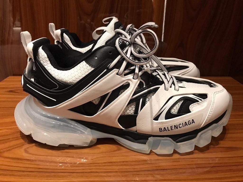 新色【BALENCIAGA】TRACK CLEAR SOLE スニーカー クリアソール