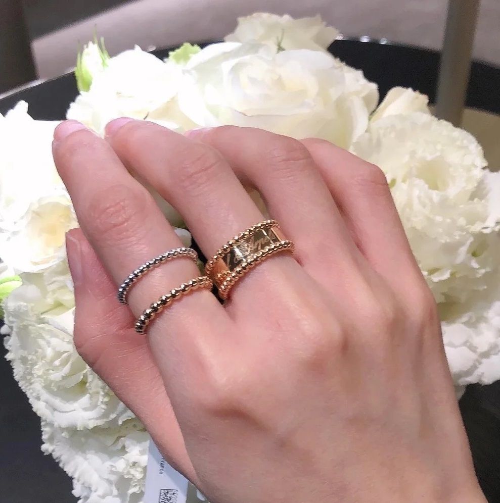 Van Cleef & Arpels】ペルレ シニアチュール リング (Van Cleef