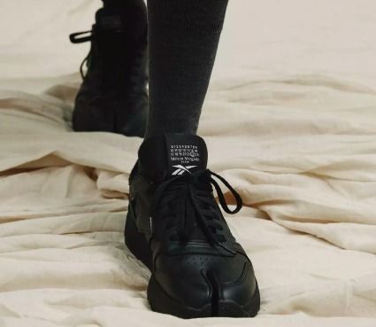 MAISON MARGIELA Reebok スニーカー 足袋 ローカット TABI (Maison
