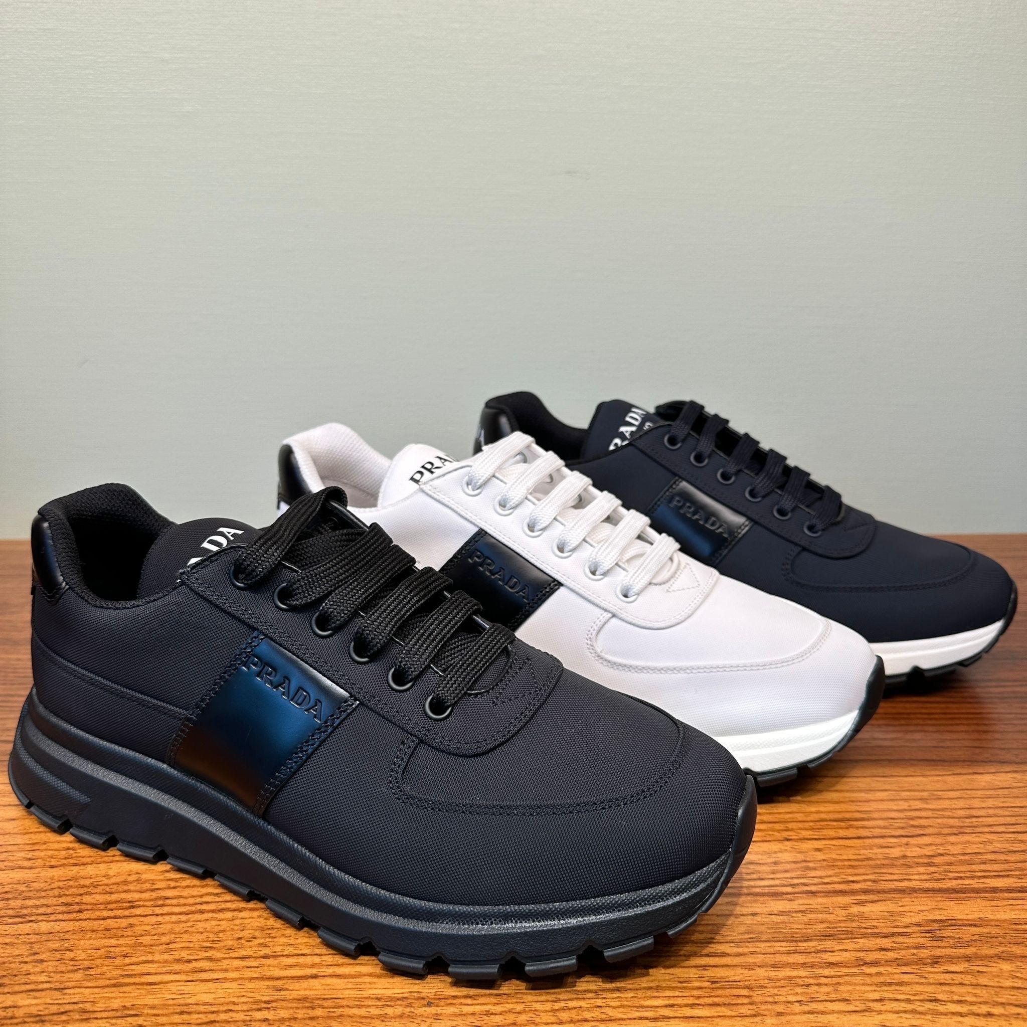 VIPセール】PRADA プラダ MEN スニーカー 2EG350 (PRADA/スニーカー