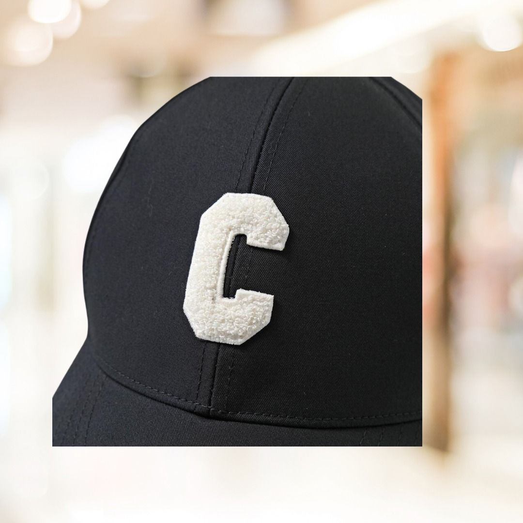 国内即発*CELINE*イニシャル ベースボールキャップ (CELINE/キャップ