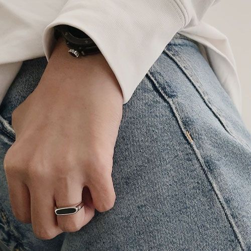 国内在庫・即納可能TOMWOOD Mario Ring Onyx (Tom Wood/指輪・リング