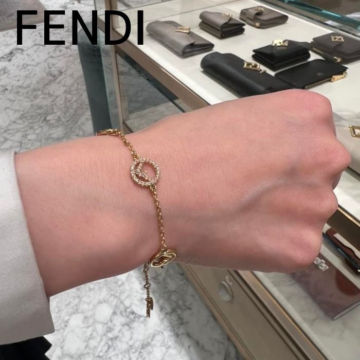 FENDI** エフ イズ フェンディ ブレスレット Giftにも♪ (FENDI
