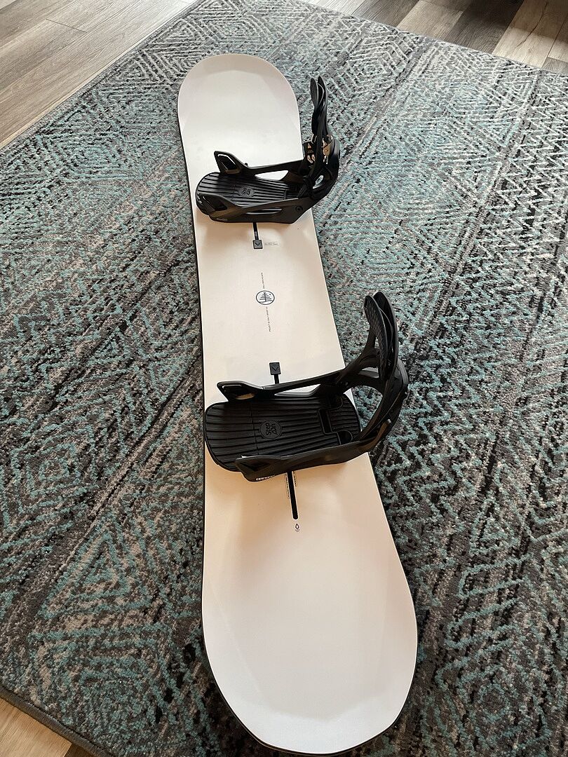 Burton Family Tree 3D Daily Driver Camber Snowboard | Burton.com