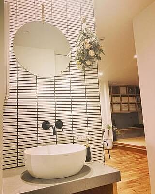 スティック 壁付混合水栓L マットブラック(TA05379)｜洗面所・水回りの