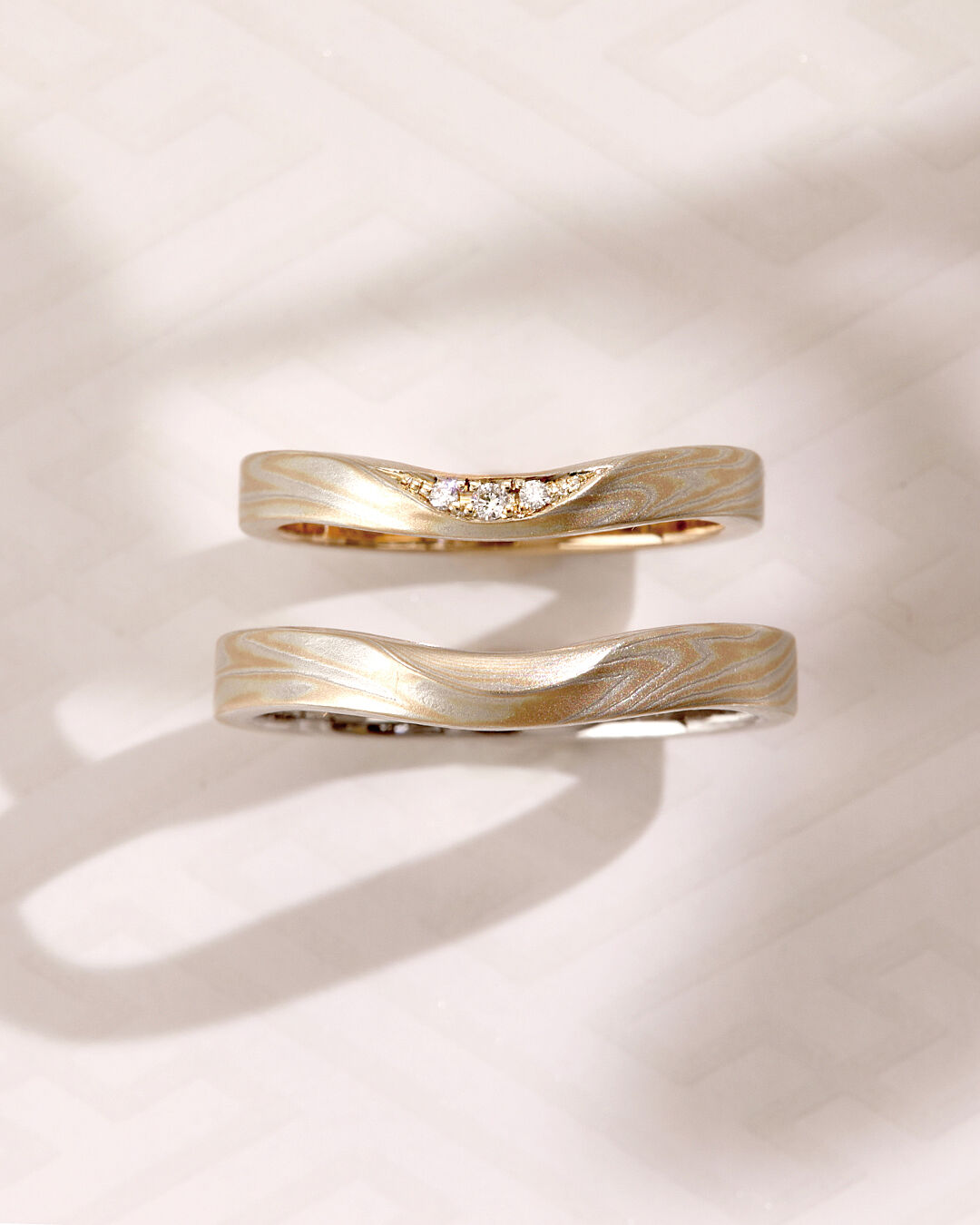 結婚指輪「木目金V字」 | 結婚指輪・婚約指輪の杢目金屋