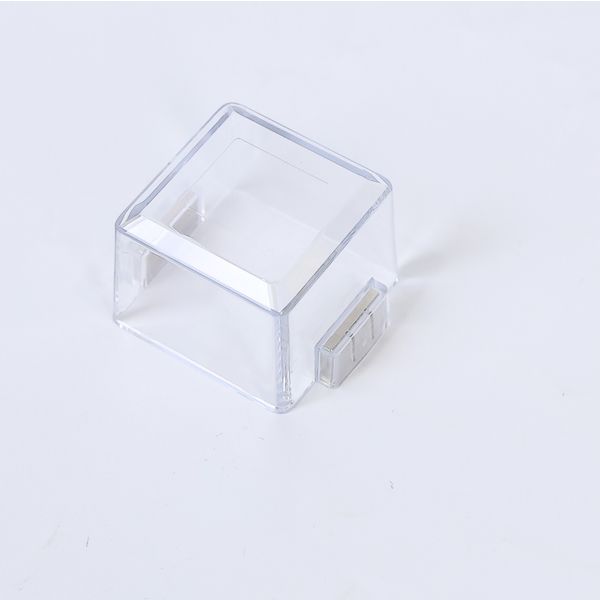 セーフラン安全用品 誤操作防止スイッチカバー(マグネット) 四角型