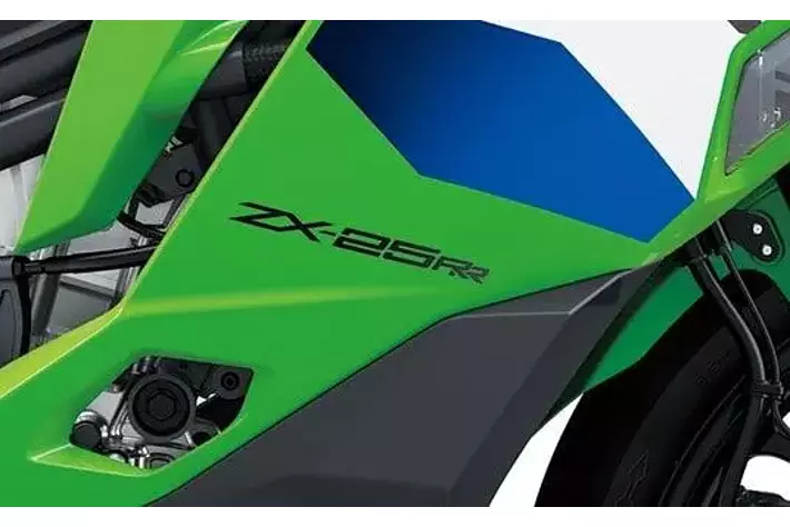 カワサキより2025年10月1日に新たなカラー＆グラフィックを纏う「Ninja