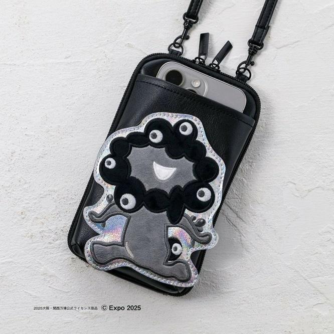 発売前に重版！「黒ミャクミャク」のスマホポシェット、今すぐ予約し
