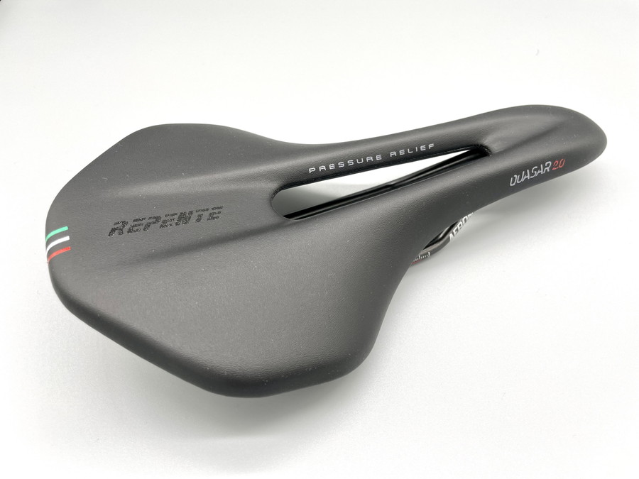 NJS認定を受けた高品質サドル「Quasar 2.0Crmy（クロモリ）」が新登場