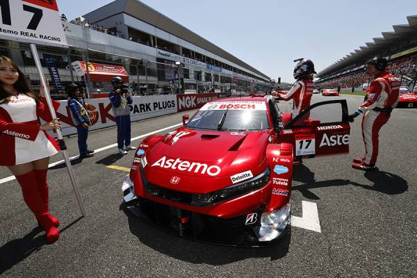 Astemo CIVIC TYPE R-GT Finish on the Podium i | Honda.Racing