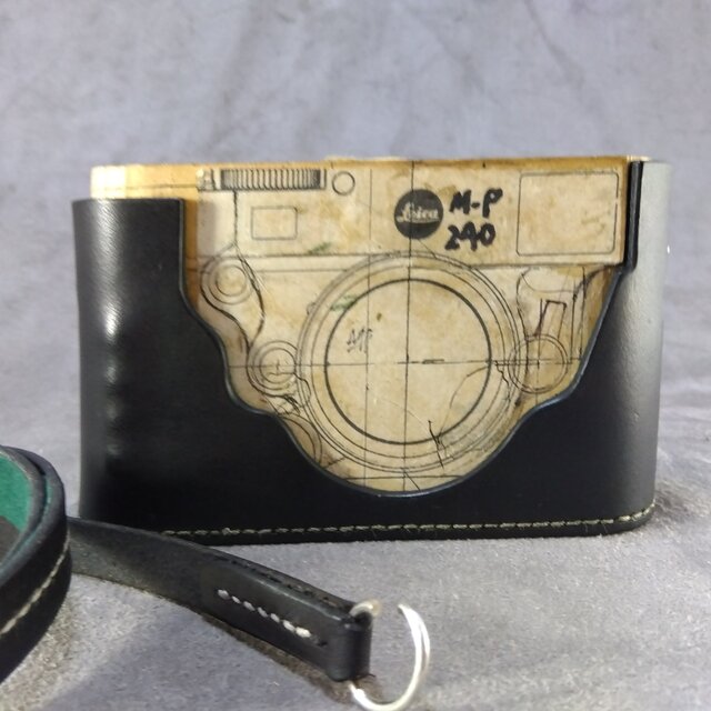 LEICA 240専用 ハンドメイドレザーケース | iichi 日々の暮らしを