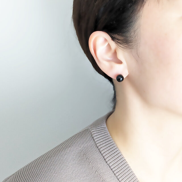 サージカルステンレス316(SUS)金具】8mmオニキスのピアス ～ 金属