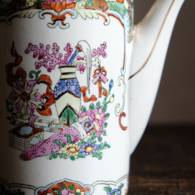 花籠と蝶々と花瓶◇中国廣彩 色絵金彩ティーポット チャイナレトロ