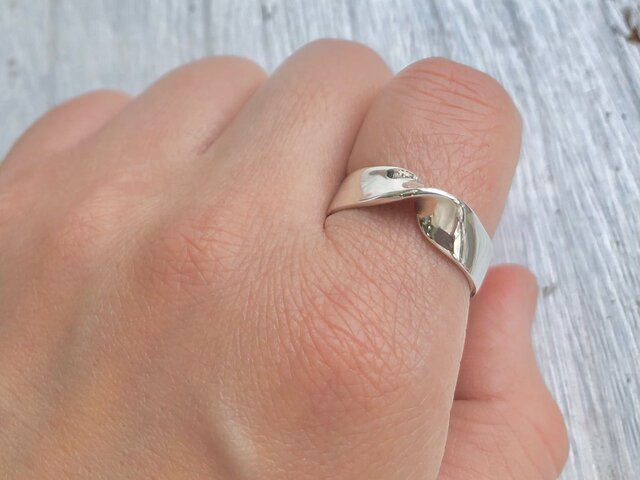 メビウスの輪のリング“silver925 src1616 | iichi 日々の暮らしを