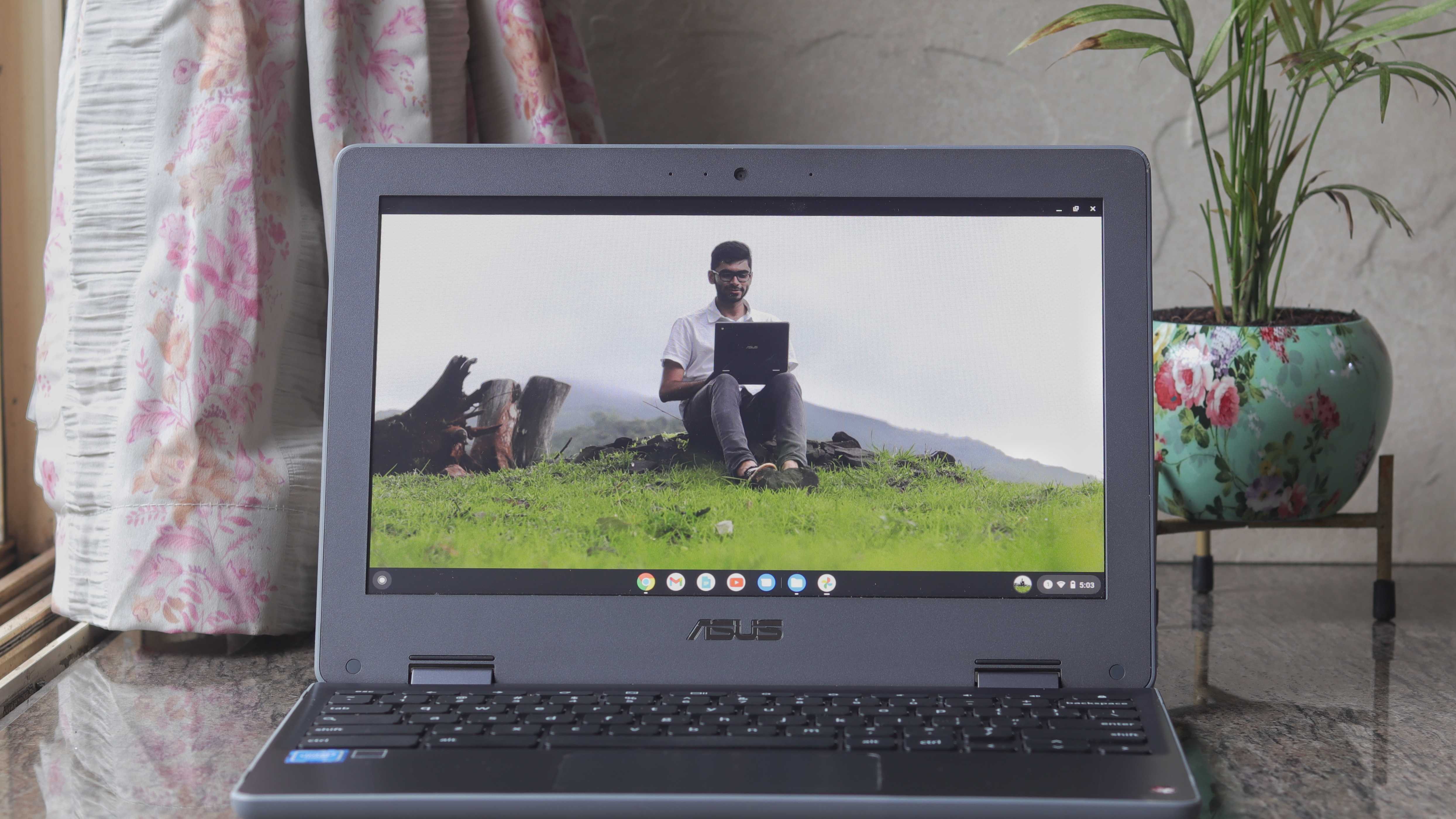 Asus Chromebook Flip C214: Adept for the adaptable | TechRadar