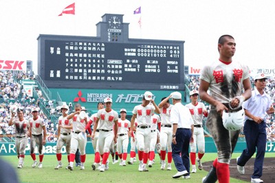 全国高校野球 準々決勝 智弁学園、涙は宝 最後まで「まだいける