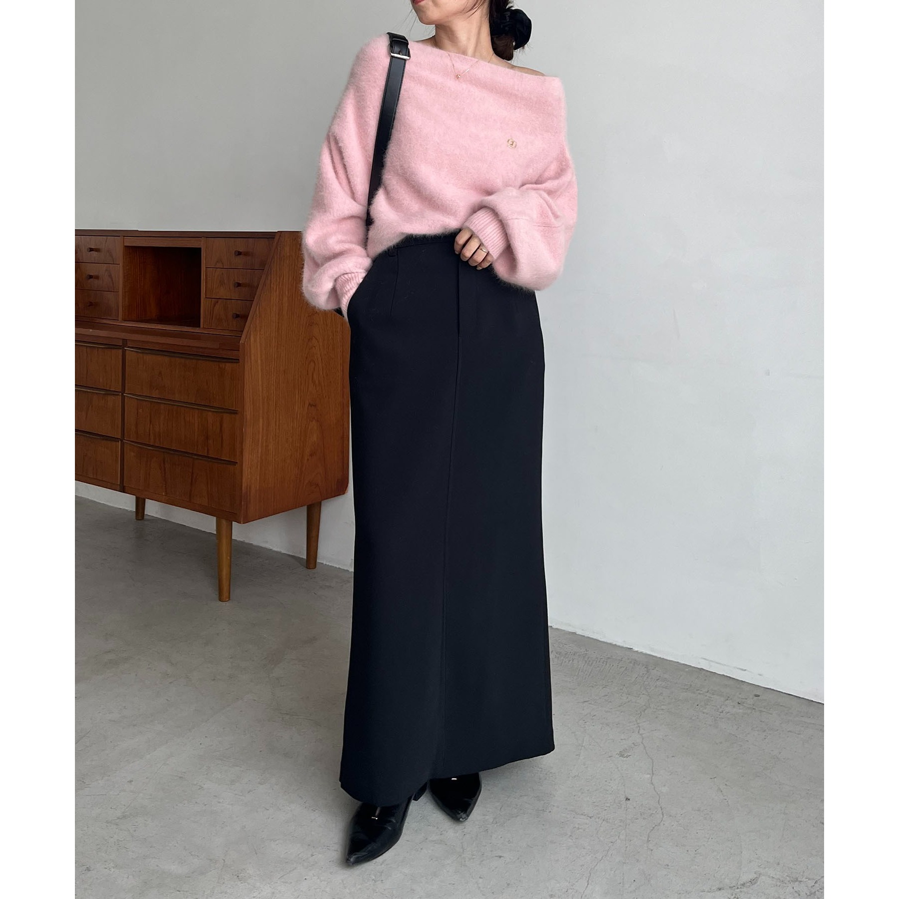 上質な着心地/全骨格細見え】〈C.L〉FOXカシミアドルマンニット