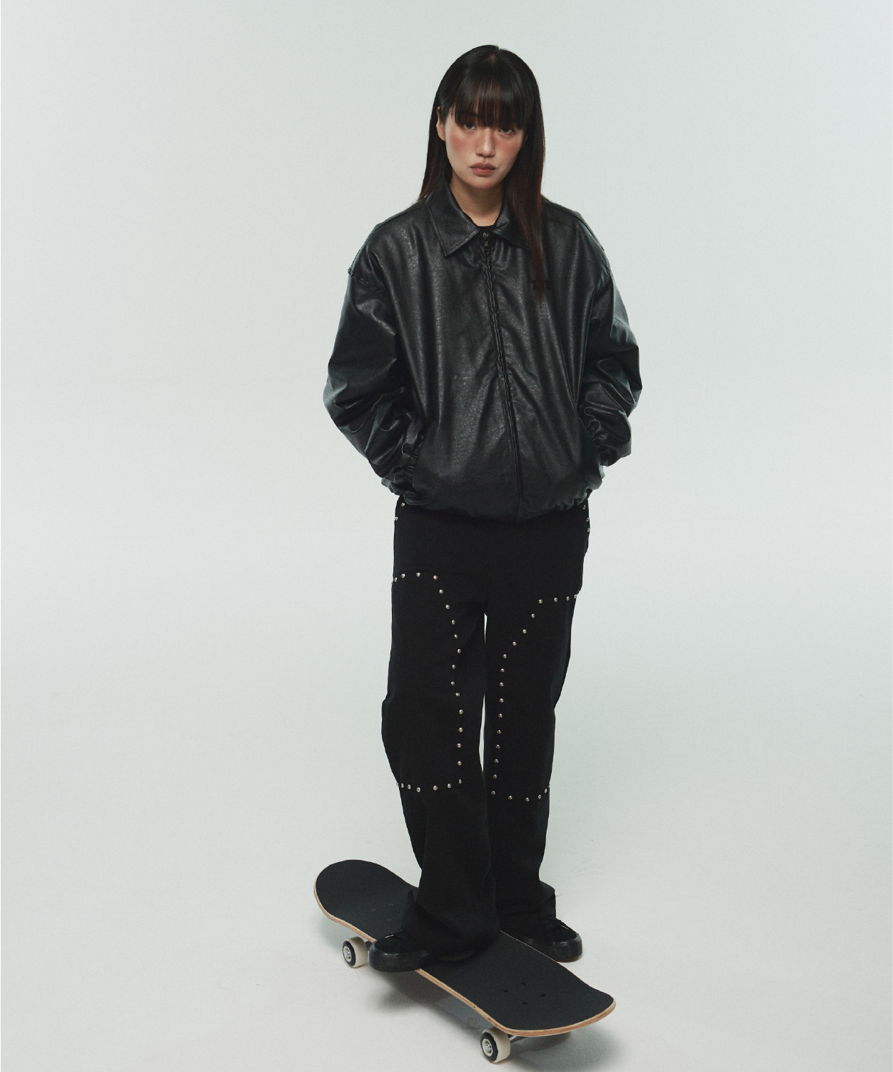 K-POPアイドル着用] ITZ MINI LOGO VEGAN LEATHER JACKET