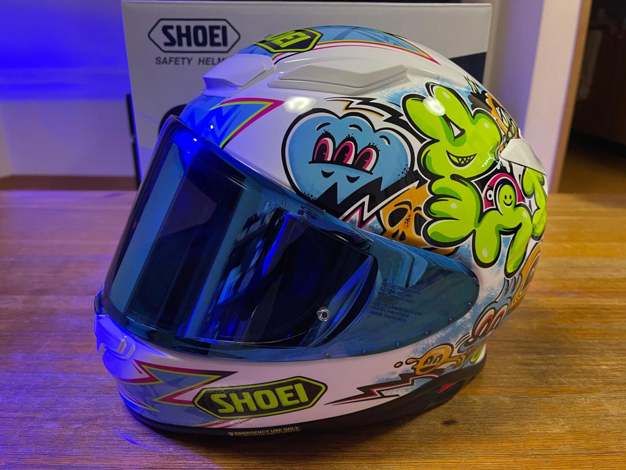 SHOEI CWR-F2 スモークミラーシールド のパーツレビュー | X-ADV(よっ