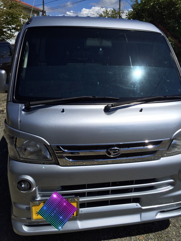 フロントスクリーンつけました(*^_^*)（ダイハツ ハイゼットトラック