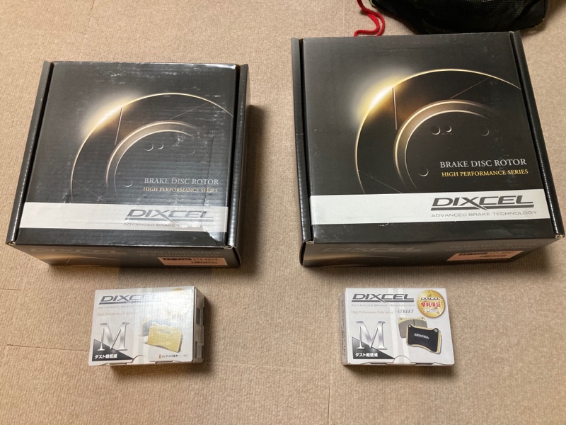 ブレーキパッド、ローター交換①（スズキ スイフトスポーツ・ZC33S）by