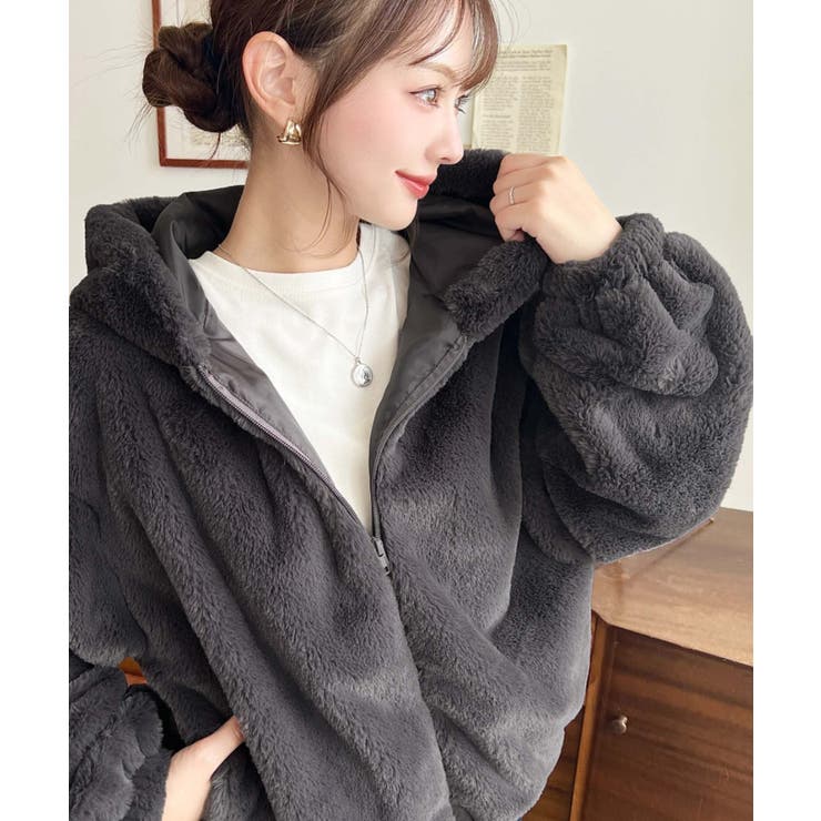 ショート丈ジップパーカーフェイクファーブルゾン[品番：ERMW0004086