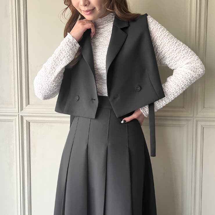 サイドベルトショートベスト＋プリーツスカートセットアップ[品番